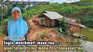 NYASAR DAN KETEMU SEORANG WANITA TINGGAL DI RUMAH NYENTRIK MENYENDIRI DI TENGAH HUTAN...