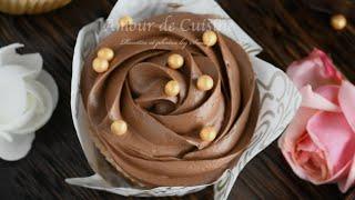 recette de base ganache montée au Nutella pour décorer buches macarons et gateaux danniversaire