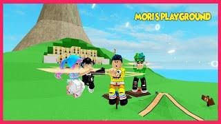 KOMİK OYUN PARKINDA HELİKOPTER GİBİ UÇTUK   ROBLOX MORI  S PLAYGROUND