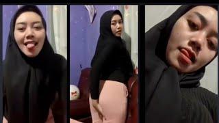 jilbab cantik montok live pegang anunya