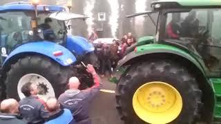 New Holland VS John Deere deli gibi kapışma