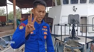 cara menaikkan Dan menurunkan jangkar di kapal polisi.