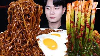 ENG SUB ASMR BLACK BEAN NOODLES & GREEN ONION KIMCHI EATING SOUNDS MUKBANG 짜파게티 김치 먹방ASMR MUKBANG