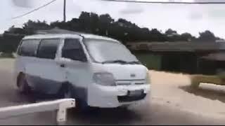 Ful Pidio Viral Mobil Van Tragedi Jatuh Nya Di Jurang  Horor Upin & Ipin 