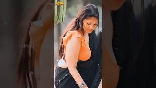 Posing in Black Silk Plain SareeSaree Style Vlog #saree #shorts #vlogs #viral #silksaree #black