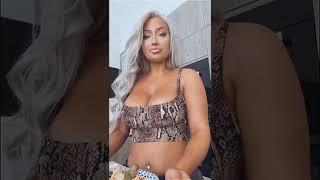 Laci Kay Somers  Without comments   Live  28 September 2020.