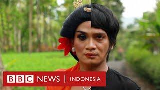 Kucumbu Tubuh Indahku Inspirasi peleburan seksualitas lengger lanang - BBC News Indonesia