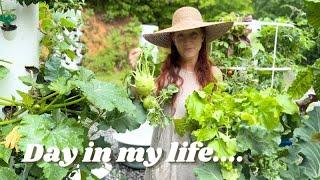 Day in my life on an Appalachian homestead. Homestead gardening to grow our food using towergardens.