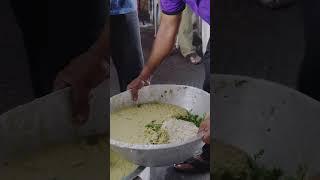 This kitchen prepares 70000 bowls of #Haleem during #Ramadan. #bigbatches #food #tradition #cuisine