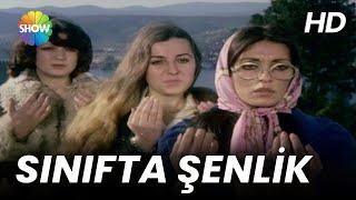 Sınıfta Şenlik 1975 -  Türk Filmi  Tek Parça Full HD Erdinç Gökçay & Necla Nazır