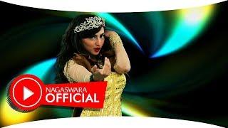 Larissa Kentring - ABG Palsu Official Music Video NAGASWARA #music