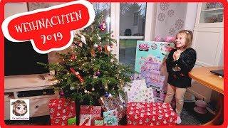 BESCHERUNG 2019  Hannah und die Katzen packen Heiligabend ihre Geschenke aus  Weihnachten
