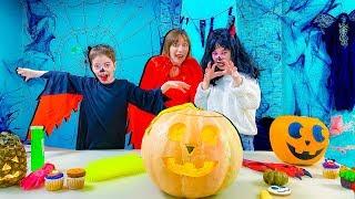 Челлендж на Хеллоуин - ЧТО ВНУТРИ сладость или гадость? Halloween challenge
