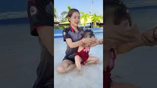 vlog នាំ​អូនលីកាមកលេង​សមុទ្រ​  New video clip  vlog funny