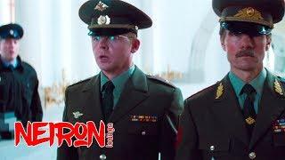Итан Хант и Бенджи Данн проходят в Кремль.Миссия невыполнима Протокол Фантом —  2011