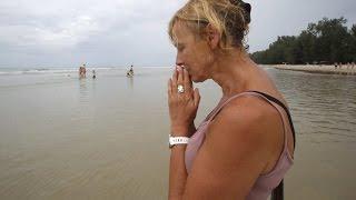 Boxing Day Tsunami survivors and bereaved relatives honour the dead