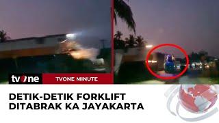 KA Jayakarta Anjlok Usai Tabrak Forklift di Bekasi  tvOne Minute