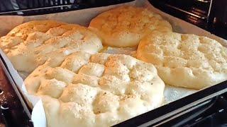 I LEARNED FROM THE MASTER OF YEARS  HOW TO MAKE A RAMADAN PITA WITH JUST WATER LIKE IT WAS TAKEN