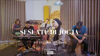 Sesuatu Di Jogja - Adhitia Sofyan Cover by Mitty Zasia SP Band