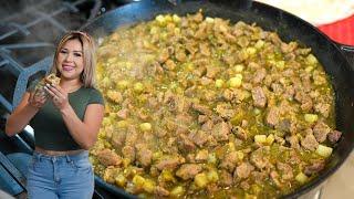 This is a  Recipe YOU MUST know how to make CHILE VERDE Y PAPAS Fast Easy and on a budget