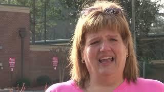 Woman recalls alleged assault by Macon Applebees server