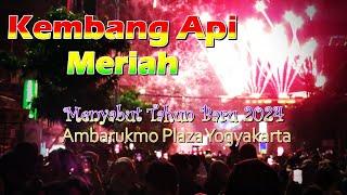 Pesta Kembang Api Meriah  Menyambut Tahun Baru 2024  Amplaz Yogyakarta.