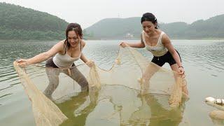 Harvesting fish on the big lake with my sister - The feeling of survival  Run My Life