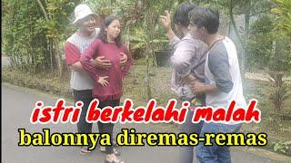 Istri berkelahi malah balonnya diremas-remas