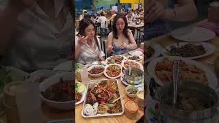 Restaurant esan food so Good-Thai Street Food