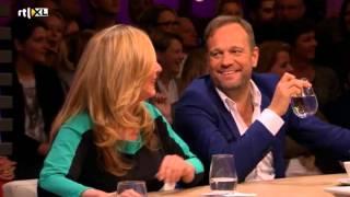 Fred van Leer fopt Angela en Carlo - RTL LATE NIGHT