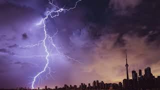 Красивое явление природы МОЛНИЯ beautiful natural phenomenon lightning  危険な落雷  खतरनाक बिजली हमलों