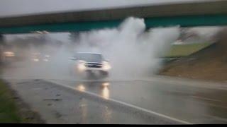 Cars unexpectedly hit high water on the highway - Belleville IL - 4715