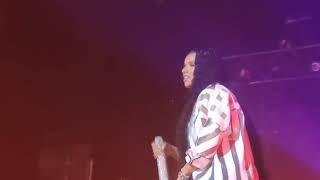 Imen ES feat Lyna Mahyem - Envoûté - ES Tour - Zénith de Paris 151022