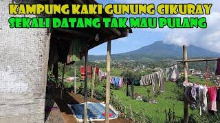 Kampung Idaman Masa Tua Di Kaki Gunung Cikuray. Hawa Dingin Air Yang Subur Pemandangan Yang Indah