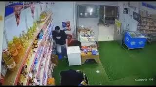 Aaj bhi mere khayalo ki tapish zinda hai  Robbery in super mart