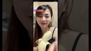 Tante mainan pisang