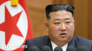 North Korea fires ballistic missile over Japan - BBC News