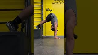 سیو کن گمش نکنی#handstand #handstandtutorial #handbalance