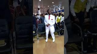 Son of the prophet  danced exactly like Dr Paul Eneche and Bishop David Oyedepo. #sonoftheprophet