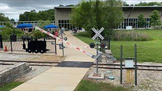 Cheap & Crummy Miniature Railroad Crossing Gates - National Museum Of Transportation Kirkwood MO