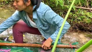 Full video of the girl how to trap fish fish the best and most attractive fishing in the world