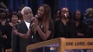 Bishop Paul Morton And Yolanda Adams Duet At Aretha Franklins Funeral Celebration