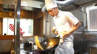 【職人技】渋谷のチャーハン専門店・村上さんの高速鍋さばき  Super speed fried rice cooking in Shibuya【内村のツボる動画大賞】