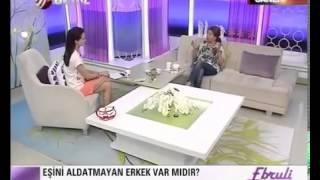 Ebru Şallı İtalyan Oturuşu