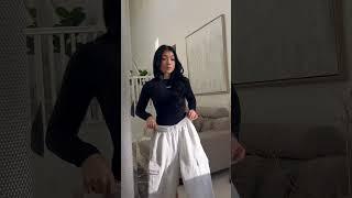 aritzia tna cargo sweats try-on heather cloud white xs