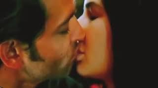 Kissing scene hot