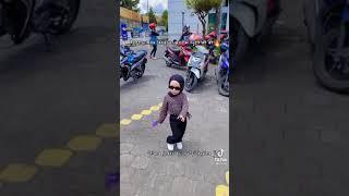 Yang lagi viral nih anak kecil