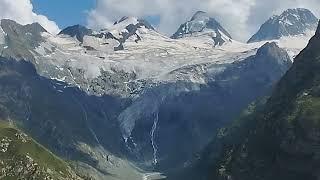 The beautiful mountains n lakes in Pahalgam Srinagar