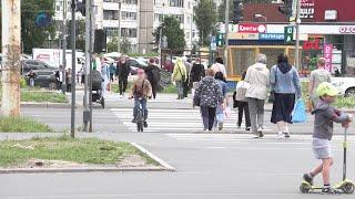 Инспекторы ГАИ Петрозаводска учат юных велосипедистов правильному поведению на дорогах