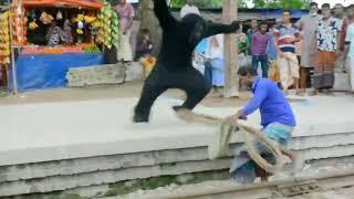 prank  gorilla  gorilla prank  comedy  funny  pranks  funny video  funny gorilla prank